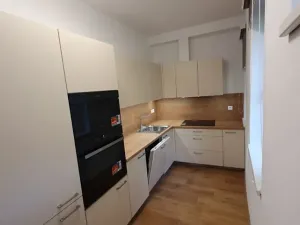 Pronájem bytu 2+kk, Kroměříž, Havlíčkova, 50 m2