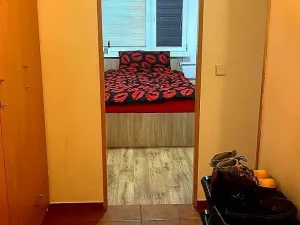 Prodej bytu 2+kk, Žebrák, Sídliště, 40 m2