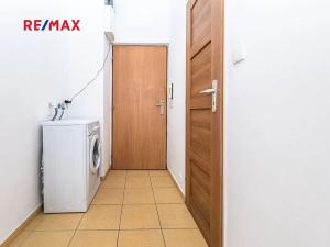 Pronájem bytu 1+kk, Praha - Nusle, Sekaninova, 30 m2