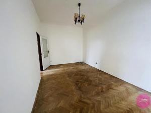 Prodej bytu 2+1, Šternberk, Horní náměstí, 66 m2