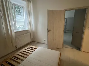 Pronájem bytu 2+kk, Praha - Michle, Adamovská, 52 m2