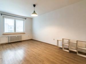 Pronájem bytu 1+kk, Praha - Záběhlice, Svojšovická, 30 m2