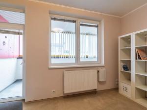 Pronájem bytu 2+kk, Praha - Vysočany, Poděbradská, 50 m2