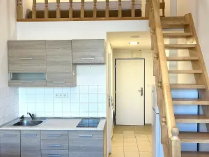 Pronájem bytu 1+kk, Praha - Vysočany, Poděbradská, 30 m2