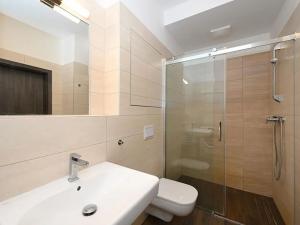 Pronájem bytu 1+kk, Praha - Karlín, U Mlýnského kanálu, 37 m2