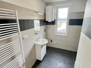 Pronájem bytu 2+kk, Ostrava, Šenovská, 44 m2