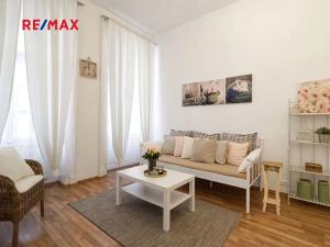 Pronájem bytu 1+1, Praha - Smíchov, Preslova, 36 m2