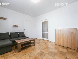 Prodej bytu 3+1, Hustopeče, Masarykovo nám., 62 m2