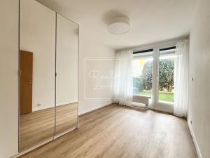 Pronájem bytu 2+kk, Praha - Prosek, Zubrnická, 49 m2