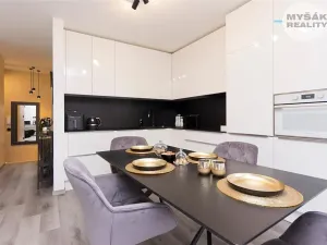 Prodej bytu 1+kk, Hostivice, Ovesná, 36 m2