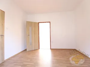 Pronájem bytu 2+kk, Praha - Hloubětín, Poděbradská, 53 m2