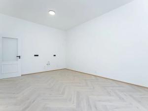 Prodej bytu 1+kk, Praha - Vršovice, Žitomírská, 30 m2