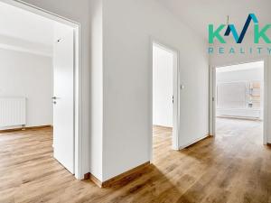 Prodej bytu 3+kk, Karlovy Vary, Dubová, 73 m2