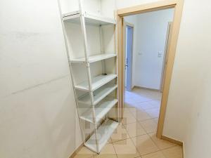 Pronájem bytu 2+kk, Praha - Vysočany, Pod Harfou, 52 m2