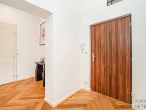 Pronájem bytu 2+kk, Praha - Malá Strana, Újezd, 71 m2