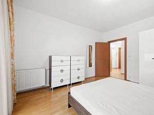 Pronájem bytu 3+kk, Praha - Dejvice, Heinemannova, 72 m2