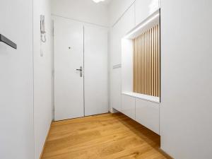 Prodej bytu 3+kk, Praha - Holešovice, Strossmayerovo náměstí, 94 m2