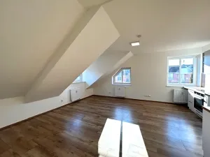 Pronájem bytu 1+kk, Nupaky, Nupacká, 42 m2