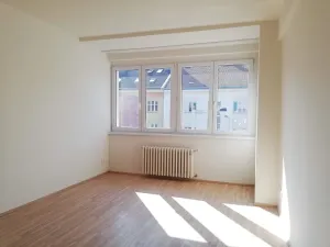 Pronájem bytu 2+kk, Praha - Strašnice, Černokostelecká, 49 m2