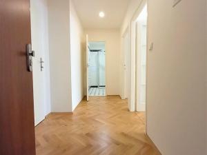 Pronájem bytu 2+kk, Praha - Vinohrady, Vinohradská, 48 m2