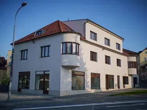 Pronájem obchodního prostoru, Jindřichův Hradec, Rybniční, 115 m2