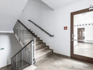 Pronájem bytu 1+kk, Praha - Horní Měcholupy, Mantovská, 32 m2