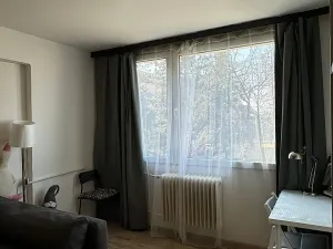 Pronájem bytu 1+kk, Praha - Radotín, Vrážská, 33 m2