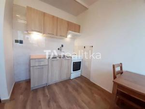 Pronájem bytu 2+kk, Karviná, Slovenská, 37 m2