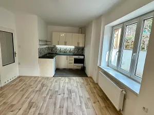 Pronájem bytu 1+kk, Praha - Břevnov, Hošťálkova, 26 m2