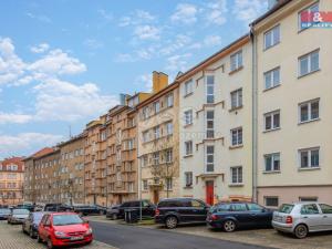 Pronájem bytu 2+kk, Karlovy Vary - Drahovice, Kvapilova, 37 m2