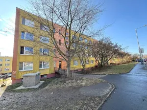 Pronájem bytu 3+1, Praha - Černý Most, Kuttelwascherova, 86 m2