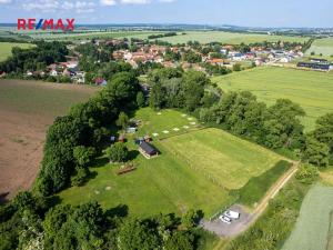 Prodej komerční nemovitosti, Chrášťany, 10917 m2