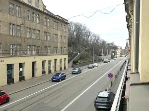 Pronájem kanceláře, Brno, Husova, 60 m2