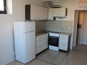 Pronájem bytu 1+kk, Hostivice, Čsl. armády, 19 m2