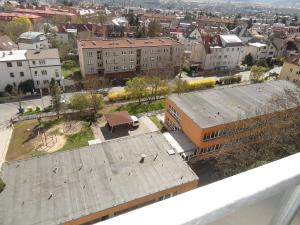 Pronájem bytu 3+1, Praha - Kobylisy, Košťálkova, 68 m2