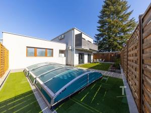 Prodej bytu 6+kk a větší, Česká, 183 m2