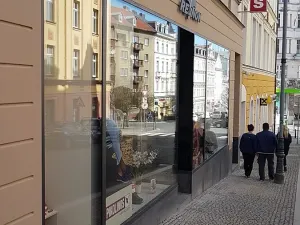 Pronájem bytu 1+kk, Karlovy Vary, Krále Jiřího, 27 m2