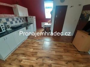 Pronájem bytu 1+1, Hradec Králové, Dubinská, 40 m2