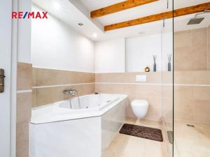 Prodej atypického bytu, Praha - Vinohrady, Korunní, 80 m2