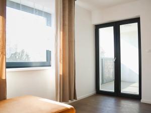 Pronájem bytu 2+kk, Praha - Vysočany, Spojovací, 63 m2