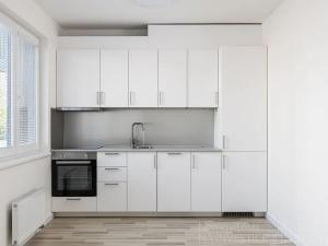 Pronájem bytu 1+kk, Praha - Hloubětín, Granitova, 34 m2