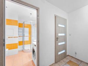 Prodej bytu 1+kk, Vysoká, 39 m2