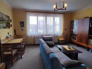 Prodej bytu 2+1, Praha - Hostivař, Hornoměcholupská, 120 m2