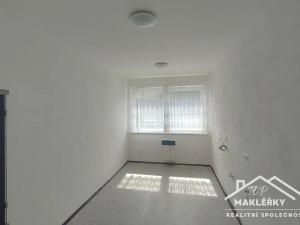 Pronájem obchodního prostoru, Kolín, Pražská, 158 m2