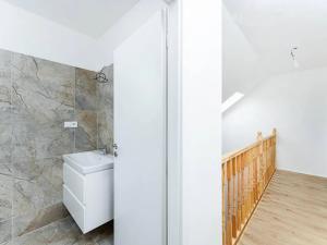 Prodej rodinného domu, Všestary, Strančická, 111 m2