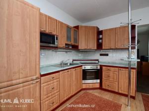 Pronájem bytu 2+1, Tábor, Nad Obchvatem, 63 m2