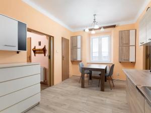 Prodej bytu 3+1, Opava, Krnovská, 74 m2