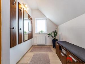 Prodej rodinného domu, Černouček, 303 m2