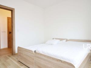 Pronájem bytu 3+1, Brno - Židenice, Čejkovická, 65 m2