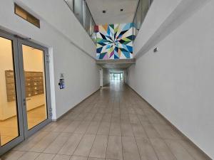 Pronájem bytu 2+kk, Praha - Holešovice, Komunardů, 55 m2